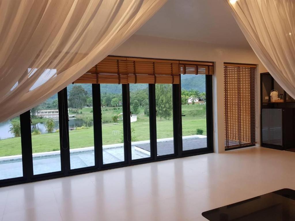Tanaosri & Creekside Resort Suan Phueng Zewnętrze zdjęcie